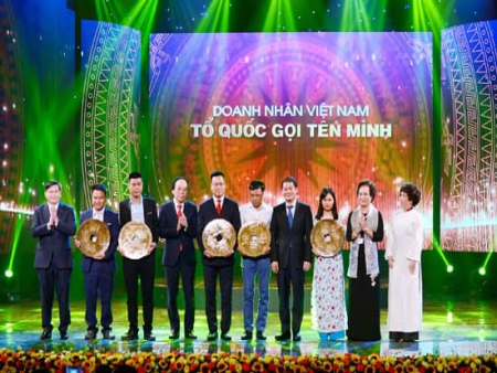 TÔI BIẾT MÌNH LÀ DOANH NHÂN KHI ĐƯỢC XƯỚNG TÊN 